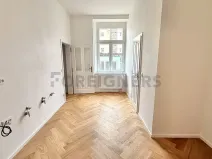 Pronájem bytu 2+kk, Praha - Vinohrady, Velehradská, 45 m2