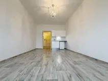 Pronájem bytu 1+kk, Praha - Vršovice, Přípotoční, 27 m2