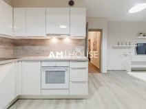 Pronájem bytu 2+kk, Praha - Karlín, Thámova, 58 m2