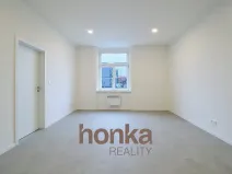 Pronájem bytu 2+kk, Praha - Holešovice, Dělnická, 50 m2