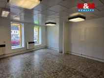 Pronájem obchodního prostoru, Jablonné v Podještědí, náměstí Míru, 68 m2
