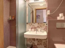 Pronájem bytu 1+1, Karlovy Vary, Vyšehradská, 31 m2