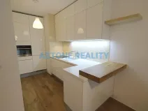 Prodej bytu 2+kk, Praha - Žižkov, Olšanská, 51 m2