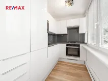 Pronájem bytu 3+kk, Praha - Karlín, Nekvasilova, 55 m2