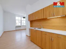 Prodej bytu 2+kk, Mariánské Lázně, Husova, 48 m2