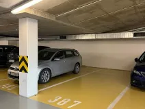 Pronájem garážového stání, Praha - Troja, Hnězdenská, 20 m2