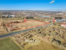 Prodej komerčního pozemku, Znojmo, 23288 m2