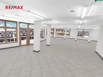 Prodej obchodního prostoru, Harrachov, 283 m2