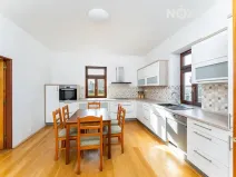 Prodej rodinného domu, Březno, 380 m2