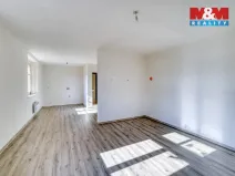 Prodej bytu 1+kk, Karlovy Vary - Bohatice, Dalovická, 34 m2