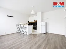 Pronájem bytu 2+kk, Praha - Kyje, Lipnická, 38 m2