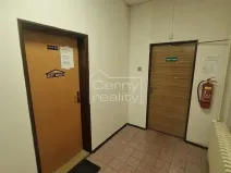 Pronájem kanceláře, Pardubice, Mezi Mosty, 65 m2