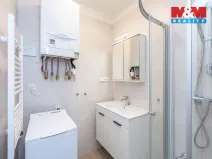 Pronájem bytu 1+kk, Praha - Dejvice, Kafkova, 33 m2