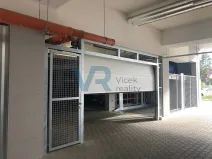 Pronájem garážového stání, České Budějovice, Husova tř., 16 m2