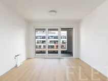 Pronájem bytu 1+kk, Praha - Hloubětín, Poděbradská, 30 m2