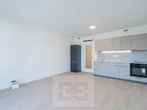 Pronájem bytu 1+kk, Praha - Hloubětín, Poděbradská, 32 m2