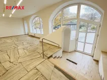 Pronájem obchodního prostoru, Břeclav, Libušina, 55 m2