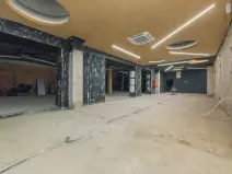Pronájem obchodního prostoru, Pardubice, třída Míru, 390 m2