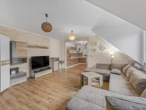 Prodej bytu 3+1, Teplice, U Hadích lázní, 73 m2