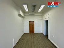 Pronájem obchodního prostoru, Praha - Nové Město, Karlovo náměstí, 26 m2