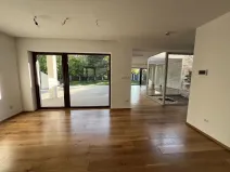 Prodej rodinného domu, Tři Dvory, 235 m2