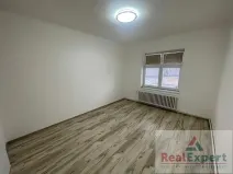 Pronájem bytu 1+1, Praha - Čakovice, Cukrovarská, 34 m2