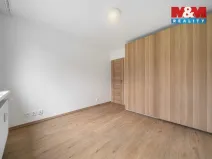 Prodej bytu 3+kk, Praha - Prosek, Veltruská, 54 m2
