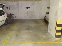 Pronájem garážového stání, Praha - Podolí, Brabcova, 15 m2