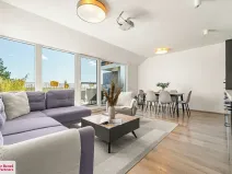 Prodej bytu 3+kk, Milovice, Zátopkova, 108 m2