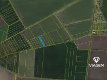 Prodej podílu pole, Charvatce, 350 m2