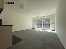 Pronájem bytu 1+kk, Praha - Vysočany, Gerstelova, 35 m2