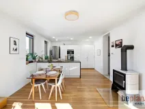 Prodej rodinného domu, Kamenice, Lomená, 161 m2