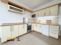 Pronájem bytu 1+1, Hořice, Pod Lipou, 38 m2