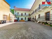 Pronájem obchodního prostoru, Velké Meziříčí, Náměstí, 68 m2