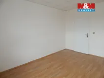 Pronájem kanceláře, Zlín - Malenovice, třída 3. května, 16 m2