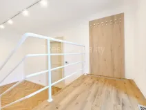 Pronájem kanceláře, Praha - Vinohrady, U vodárny, 72 m2