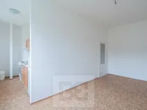 Pronájem bytu 1+kk, Praha - Vysočany, Podnádražní, 30 m2