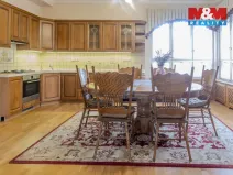 Prodej rodinného domu, Uherské Hradiště, U Stadionu, 300 m2