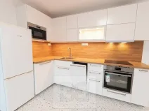 Pronájem bytu 2+kk, Praha - Dejvice, náměstí Bořislavka, 39 m2