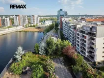 Pronájem garážového stání, Praha - Holešovice, Jankovcova, 18 m2