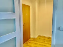 Pronájem bytu 2+kk, Praha - Vršovice, Baškirská, 34 m2