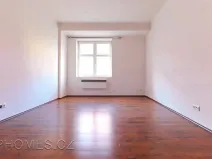 Pronájem bytu 1+kk, Praha - Holešovice, U průhonu, 21 m2