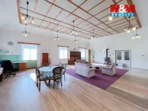 Prodej rodinného domu, Strašín, 450 m2