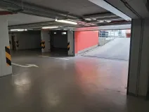 Pronájem garážového stání, Praha - Černý Most, Dobrovolného, 15 m2