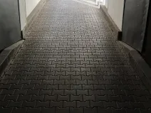 Pronájem garážového stání, Praha - Holešovice, U Pergamenky, 10 m2