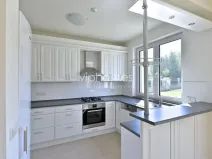 Pronájem vily, Průhonice, Pod Valem II., 335 m2