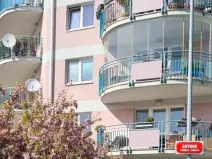 Pronájem garážového stání, Praha - Strašnice, Gutova, 20 m2