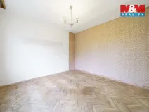 Prodej bytu 3+1, Karlovy Vary - Stará Role, Fibichova, 66 m2