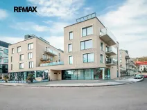Pronájem garážového stání, Praha - Smíchov, Kobrova, 15 m2
