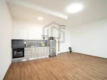 Pronájem bytu 3+kk, Hradec Králové, náměstí 28. října, 74 m2